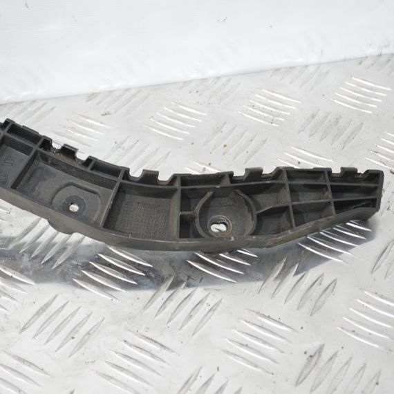 Кронштейн заднього бампера правий Skoda Rapid Spaceback 2012-2019 універсал Кріплення бампера заднє праве Шкода Рапід 5JJ807394 | Зображення 2