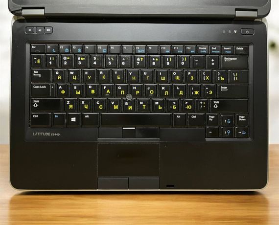 Ноутбук Б-класс Dell Latitude E6440 / 14" (1920x1080) TN / Intel Core i7-4610M (2 (4) ядра по 3.0 - 3.7 GHz) / 8 GB DDR3 / 120 GB SSD / Intel HD Graphics 4600 / WebCam б/у | Зображення 3