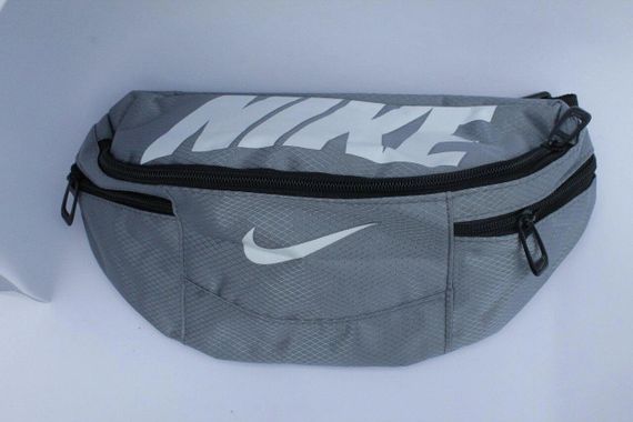 Поясная сумка Nike Team Training (серая) сумка на пояс | Зображення 2