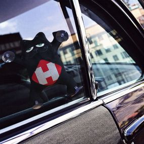 Іграшка кіт Саймона у машину з вишивкою логотипу нова пошта чорний автомобілісту 01598