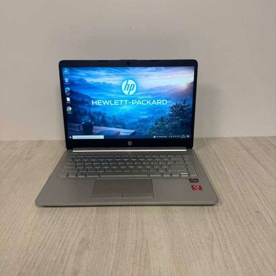 Ноутбук HP 14-dk1022wm / 14" (1366x768) TN / AMD Ryzen 3 3300U (4 ядра по 2.1 - 3.5 GHz) / 8 GB DDR4 / 128 GB SSD / AMD Radeon Vega 6 Graphics / WebCam б/в | Зображення 1