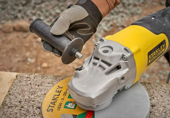 Шліфмашина кутова - болгарка мережева Stanley Fatmax  FMEG232 | Зображення 6