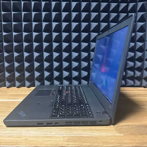 Ноутбук Lenovo ThinkPad T550 / 15.6" (1920x1080) IPS / Intel Core i5-5300U (2 (4) ядра по 2.3 - 2.9 GHz) / 8 GB DDR3 / 128 GB SSD / Intel HD Graphics 5500 / WebCam б/у | Зображення 3