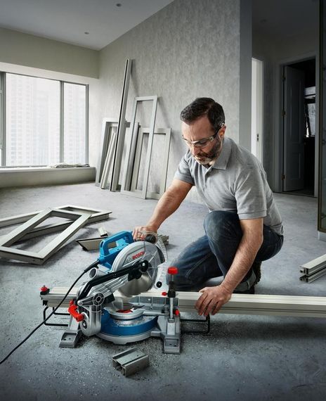 Пила торцювальна Bosch GCM 216, 1300Вт, 216мм, 24мм, 10.1кг (0.601.B33.000) | Зображення 7