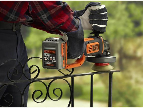Шліфмашина кутова - болгарка акумуляторна BLACK+DECKER BCG720M1 | Зображення 5