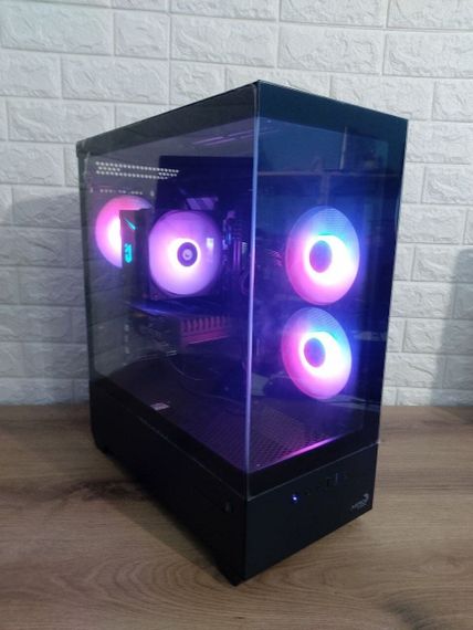 Ігровий ПК AeroCool P500D Digi Tower / AMD Ryzen 5 3600 (6 (12) ядер по 3.6 - 4.2 GHz) / 24 GB DDR4 / 250 GB SSD M.2 + 512 GB SSD / nVidia GeForce GTX 1660 Super, 6 GB GDDR6, 192-bit / 500W б/в + Подарунок Кабель HDMI + Живлення | Зображення 1