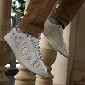 Белоснежние кеды с перфорацией 40 42 43 44 45 размер