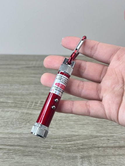 Портативный LED 9617 фонарь брелок с лазерной указкой, компактный ручной фонарь для дома Красный | Зображення 1