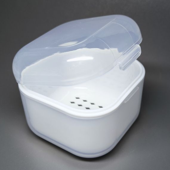 Бокс для дезинфекции фрез (квадратный, белый) 80 х 80 х 70 мм