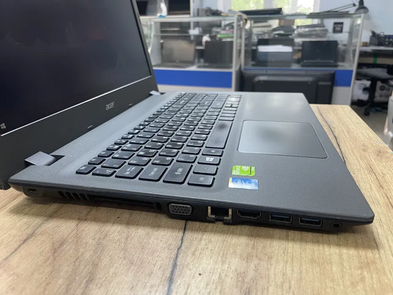 Ноутбук Acer E5-573G 15.6" HD i5 5200U/8gb/128ssd+1tb hdd/Nvidia 940M-4gb | Зображення 2