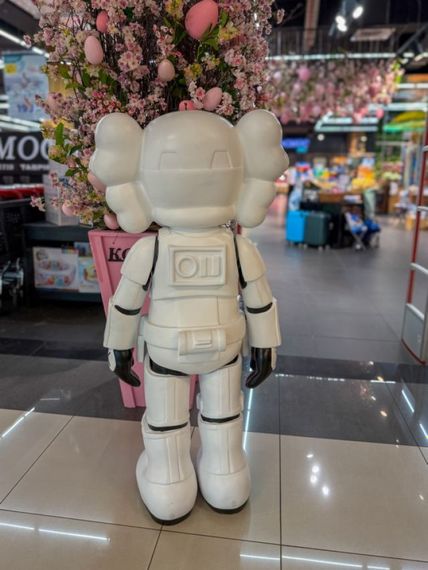 Kaws Star Wars Stormtrooper White велика колекційна статуетка фігурка 140 см білий kw007 | Зображення 6