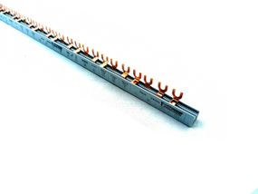 Шина соединительная FORK301 1Р 63А 1м (вилка) Ny95502984