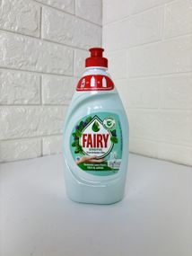 FAIRY для миття посуду Сенситив Чайне дерево та м'ята 750мл