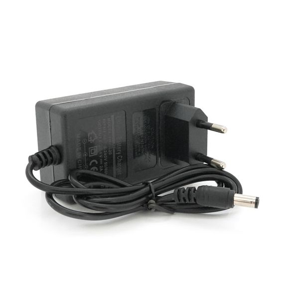 Зарядний пристрій для акумуляторів Li-ion 8.4V2A,штекер 5,5х2,5мм,BOX | Зображення 1