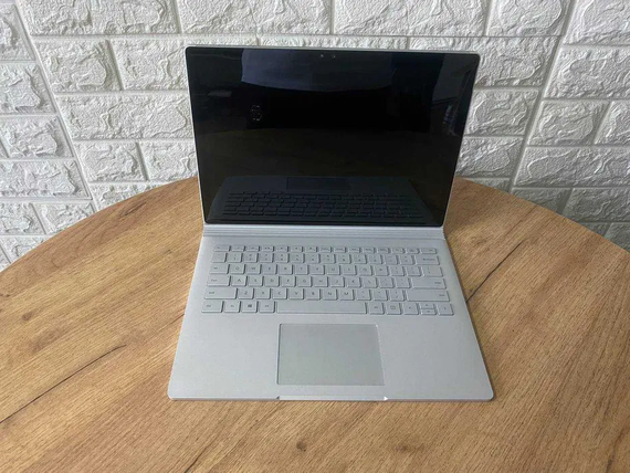 Ноутбук Microsoft Surf 13.5"3000x2000/IPS/Touch/i5 6300U/8/SSD256/Nvidia-1Gb | Зображення 4