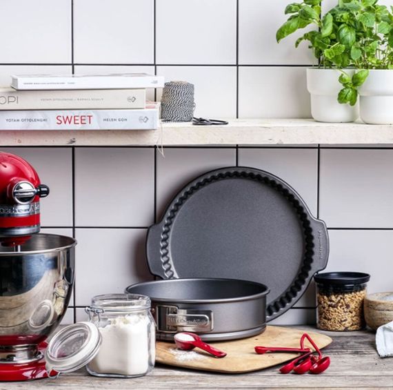 Форма для випікання KitchenAid СС003301-001 28 см сіра | Зображення 2