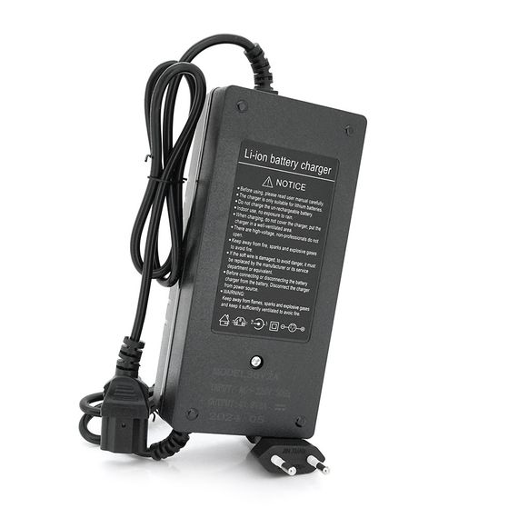 Зарядний пристрій для акумуляторів LiFePo4 36V(43.8V),12S,2A, штекер Triangle plug (T-tipe/C13/IEC), з індикацією/ 160x73x45 мм | Зображення 2