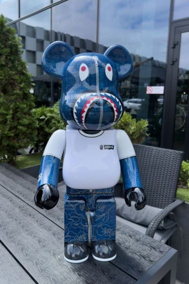 Фигурка Bearbrick WGM Levis дизайнерська статуетка ведмідь Беарбрік 70 см mb043 синя | Зображення 2