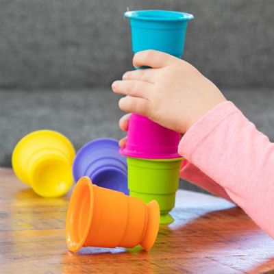Развивающая игрушка Fat Brain Toys тактильная Мягкие чашки Suction Kupz 6 шт (F183ML) | Зображення 4