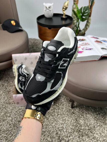 Чоловічі кросівки 2002R N Black White весна / лето / осень А3636