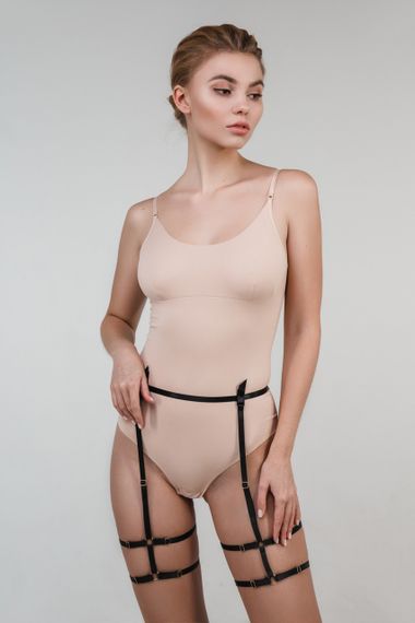 Гартер Balconette вузький