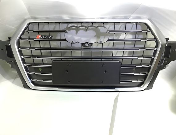 Передня решітка RSQ-Style V-2 (2015-2019, чорна) для Ауди Q7 2015- рр