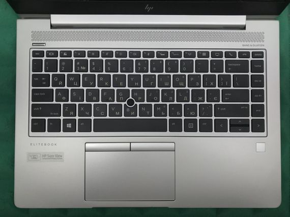 Ультрабук Б-клас HP Elitebook 745 G5 / 14" (1920x1080) IPS / AMD Ryzen 5 Pro 2500U (4 (8) ядра по 2.0 - 3.6 GHz) / 8 GB DDR4 / 256 GB SSD M.2 / AMD Radeon Vega 8 Graphics / WebCam / USB 3.1 / HDMI б/в | Зображення 3