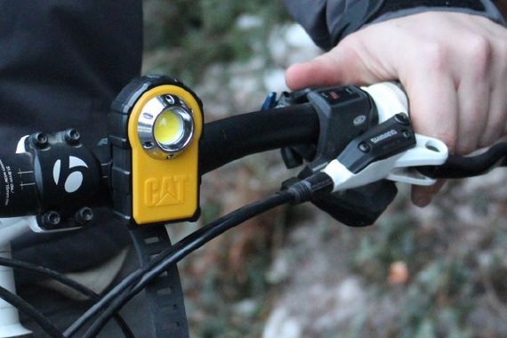 Велосипедний ліхтарик для кемпінгу CAT CT5130 Quick Zip Light 250 lm | Зображення 1