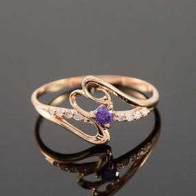 Кольцо из красного золота с аметистом и фианитами 21