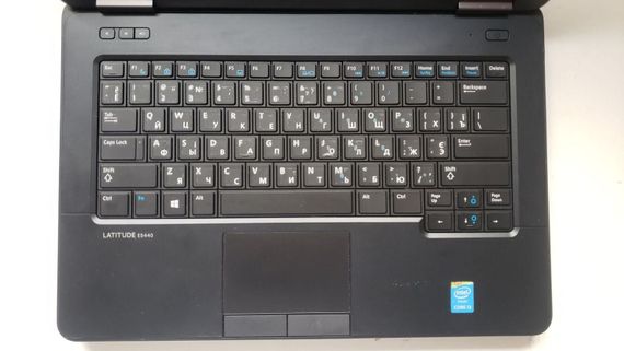 Ноутбук Б-класс Dell Latitude E5440 / 14" (1366x768) TN / Intel Core i3-4010U (2 (4) ядра по 1.7 GHz) / 8 GB DDR3 / 256 GB SSD / Intel HD Graphics 4400 / WebCam / DVD-ROM / АКБ не держит б/у | Зображення 2