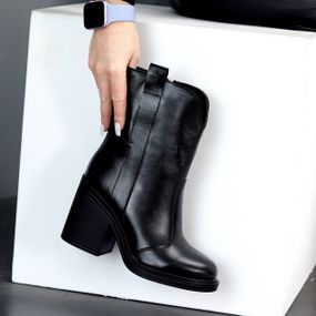 Чорні шкіряні високі черевики ковбоньки на середньому підборі 40