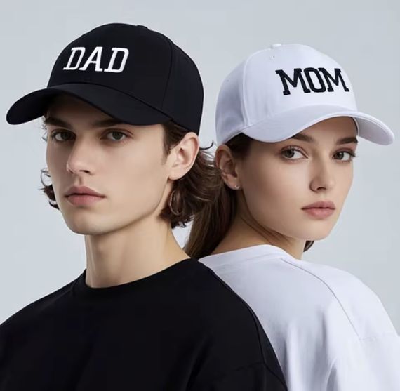 Комплект кепок бейсболка парна Тато Мама (Dad Mom) 56-60р Чорний+Білий (8089) | Зображення 1