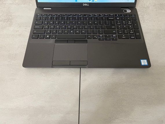 Ноутбук Dell Latitude 5501 / 15.6" (1920x1080) IPS / Intel Core i7-9850H (6 (12) ядер по 2.6 - 4.6 GHz) / 16 GB DDR4 / 512 GB SSD M.2 / Intel UHD Graphics 630 / WebCam / Fingerprint б/у + Подарок Проводная мышь / USB | Зображення 3