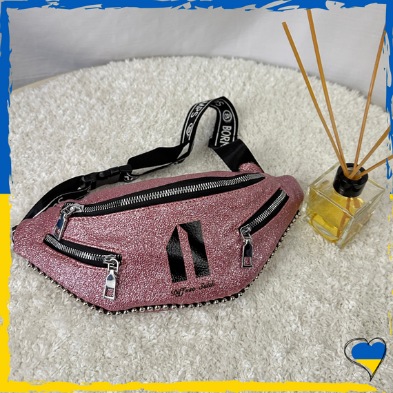 Бананка жіноча рожева з екошкіри. Сумка через плече жіноча