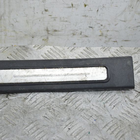 Накладка порога передня права Mercedes W169 W245 2004-2012 Молдинг порога правий Мерседес A1696800074 | Зображення 3