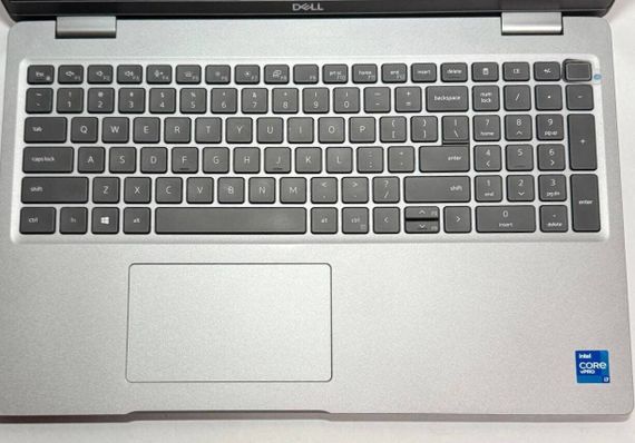 Ноутбук Dell Precision 3560 / 15.6" (1366x768) TN / Intel Core i7-1185G7 (4 (8) ядра по 1.2 - 4.8 GHz) / 16 GB DDR4 / 256 GB SSD / nVidia Quadro T500, 2 GB GDDR6, 64-bit / WebCam б/у | Зображення 2