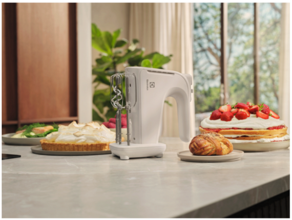 Ручний міксер Electrolux EHM4W | Зображення 6