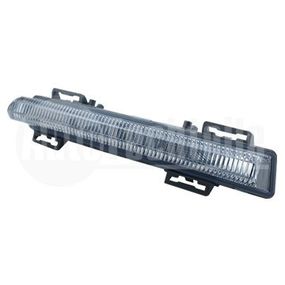 Дневной ходовой огонь правый Mercedes Benz W204 07-14/ W212 09-16/ C207/A207 09-17, AutoTechteile, 120 8206, 1902561