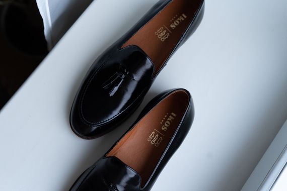 Мужские лоферы из лакированной кожи 39 размер