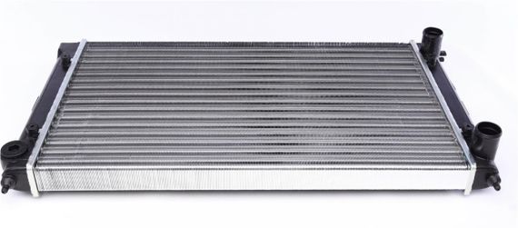 Радіатор охолодження VW Caddy 82-92 Golf 79-93 322x525x34  CR 340 001S