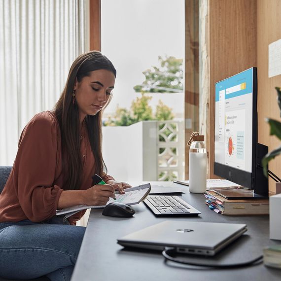 Комп&#039;ютер персональний моноблок HP ProOne 440-G9 23.8&quot; FHD IPS AG A54WHET | Зображення 1