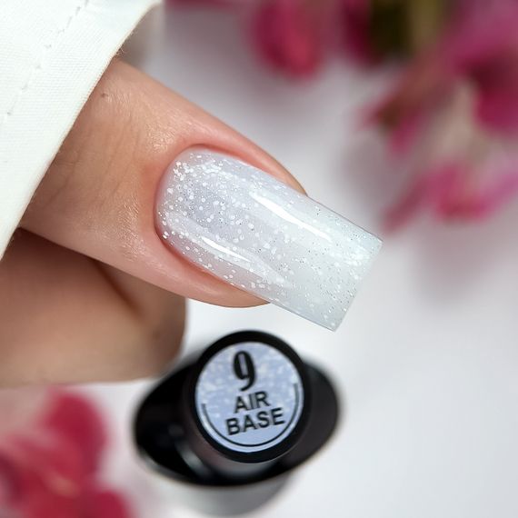 База с шиммером Crooz Air Base №09 (прохладный молочно-голубой) 8мл