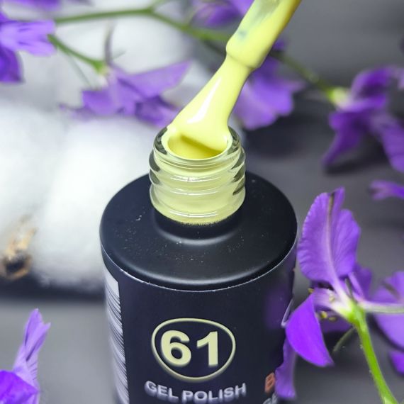 Гель-лак для нігтів Bee Nails 061 (блідо-жовтий) 8мл