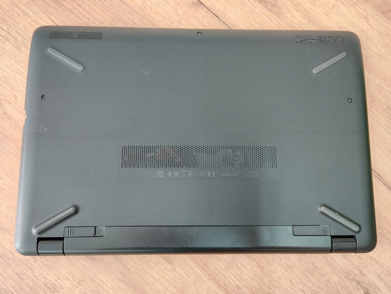 Ноутбук HP 15-bs507ur 15.6 HD/i3 6006U/4Gb/HDD1Tb/Radeon R5 M330-2Gb | Зображення 6