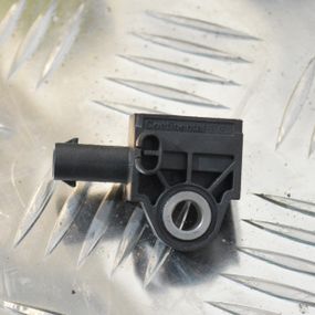 Датчик удару airbag боковий Skoda Rapid 2012-2019 Датчик удару подушки безпеки боковий Шкода Рапід 34D959351