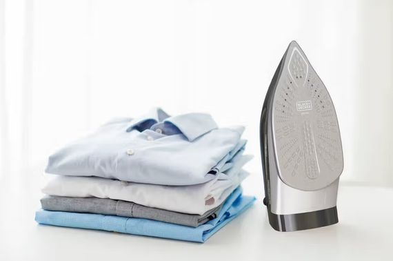 Праска з парогенератором Black&Decker BXSS2401E | Зображення 2