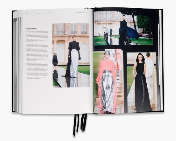 Книга про модні колекції Живанші Givenchy Catwalk: The Complete Collections | Зображення 5