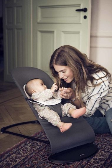 Крісло-гойдалка BabyBjörn Balance Soft Cotton • Ергономічне дитяче крісло-гойдалка | Зображення 2