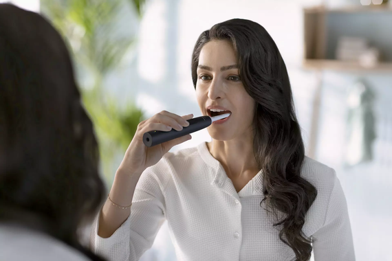 Philips Електрична звуковая зубная щітка Sonicare 3100 series HX3671/14 (HX3671/14) | Зображення 5