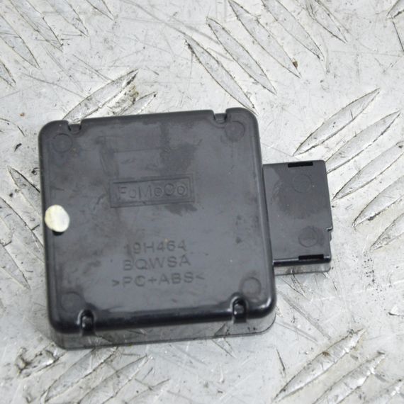 Блок керування антени GPS Ford Fiesta VII 2008-2017 Модуль антени Форд Фієста 7 DE8T19H463DA